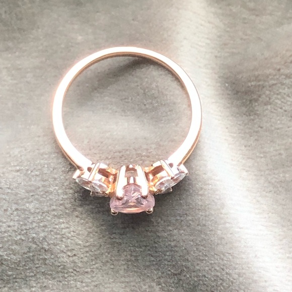 18k ring engagement ring - Picture 10 of 15